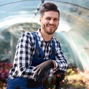 portrait-of-farmer-with-shovel-D5QEZSX.jpg